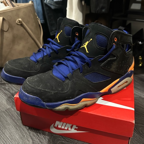 Nike Air Jordan Retro 4 - Picture 2 of 8